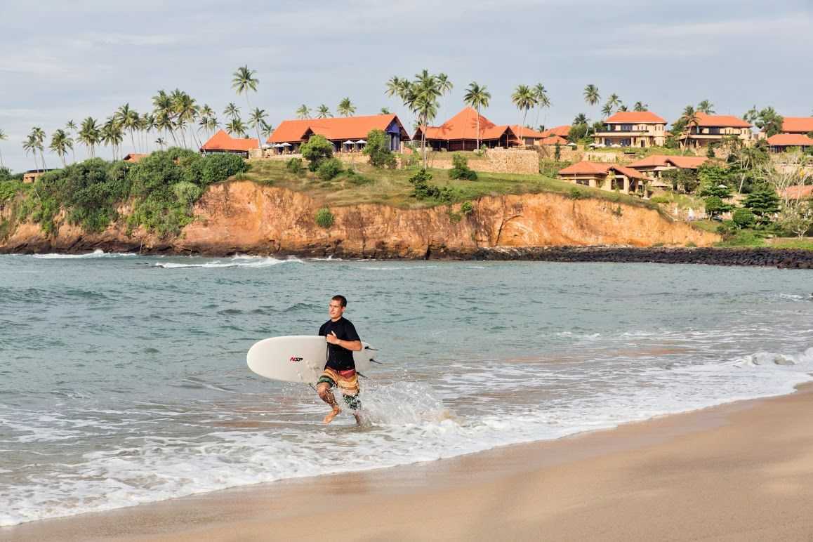 Arugam Bay coastal scenery